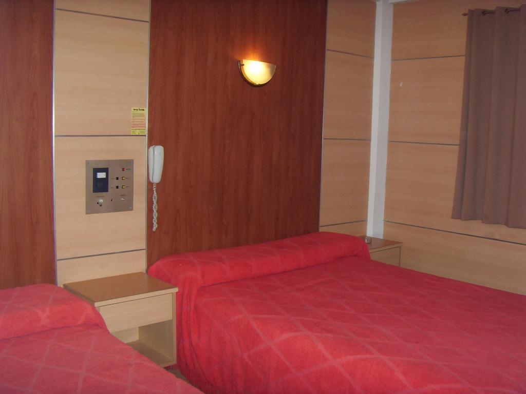 Hotel Embajador Rosario Zimmer foto