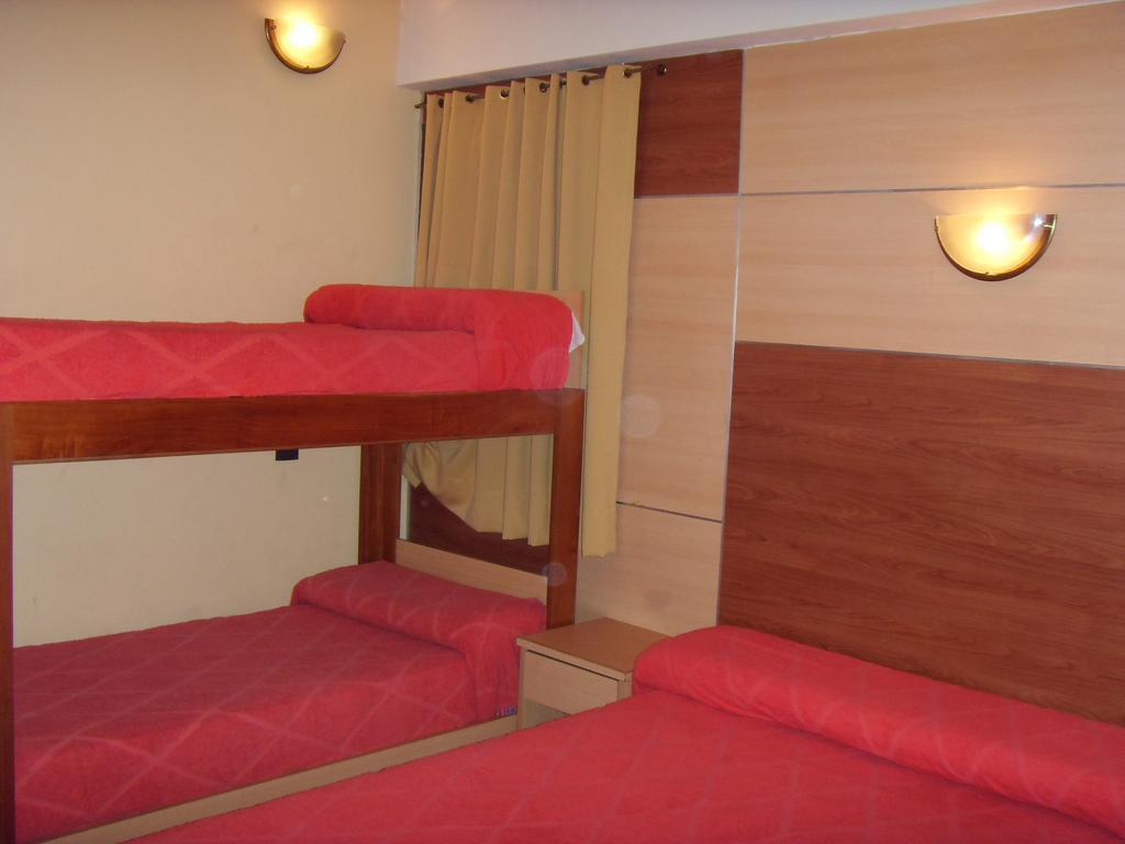 Hotel Embajador Rosario Zimmer foto