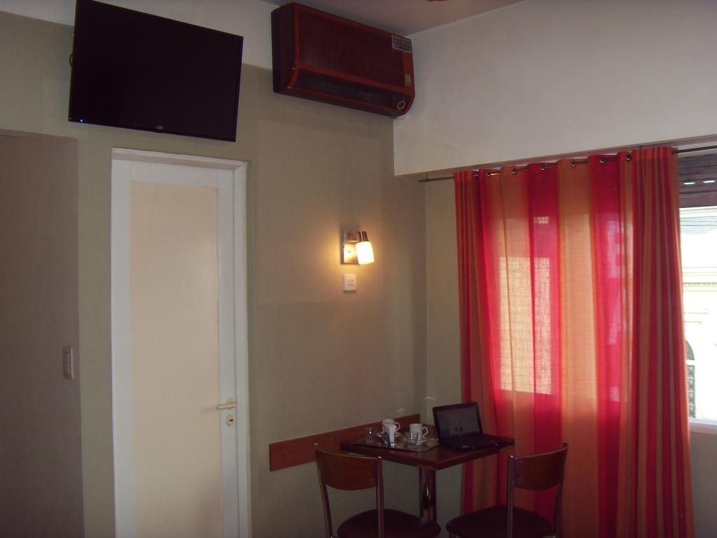 Hotel Embajador Rosario Zimmer foto